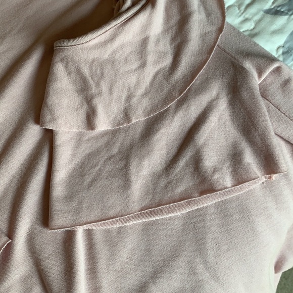 BLU PEPPER Pink Cold Shoulder Shirt Large - Picture 6 of 6